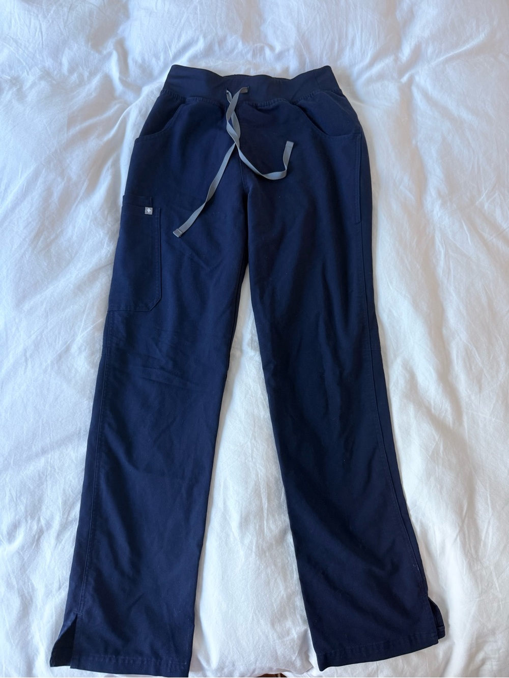 FIGS Navy Cargo Scrub Pants